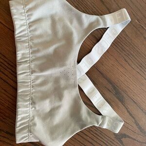 Figs L bra no padding